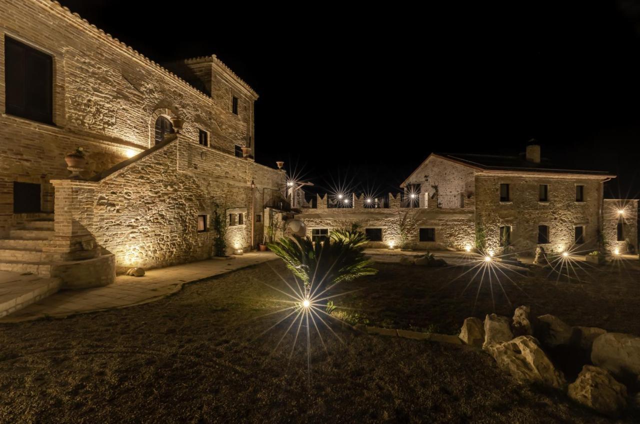 Castello Di Petecciano B&B Mosciano SantʼAngelo Exterior foto