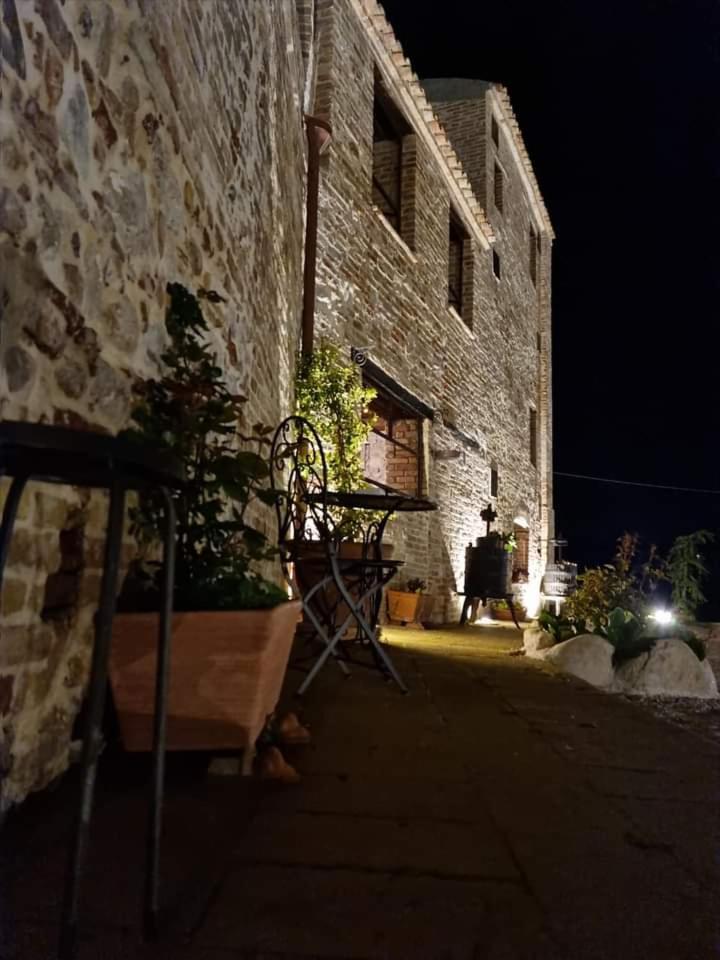 Castello Di Petecciano B&B Mosciano SantʼAngelo Exterior foto