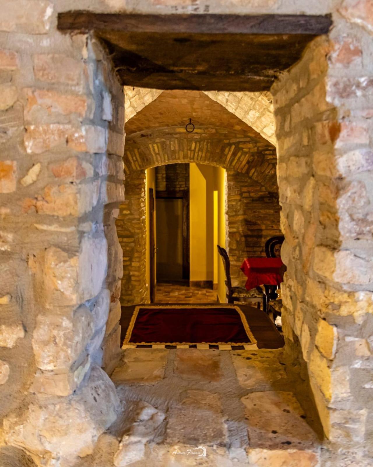 Castello Di Petecciano B&B Mosciano SantʼAngelo Exterior foto